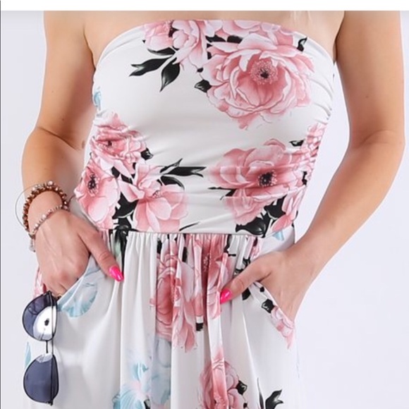 🎉HP🌺 Boutique Strapless Floral Maxi Dress - Picture 5 of 5